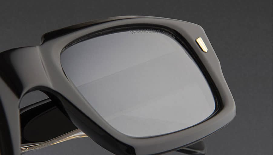 Cutler and Gross Brille