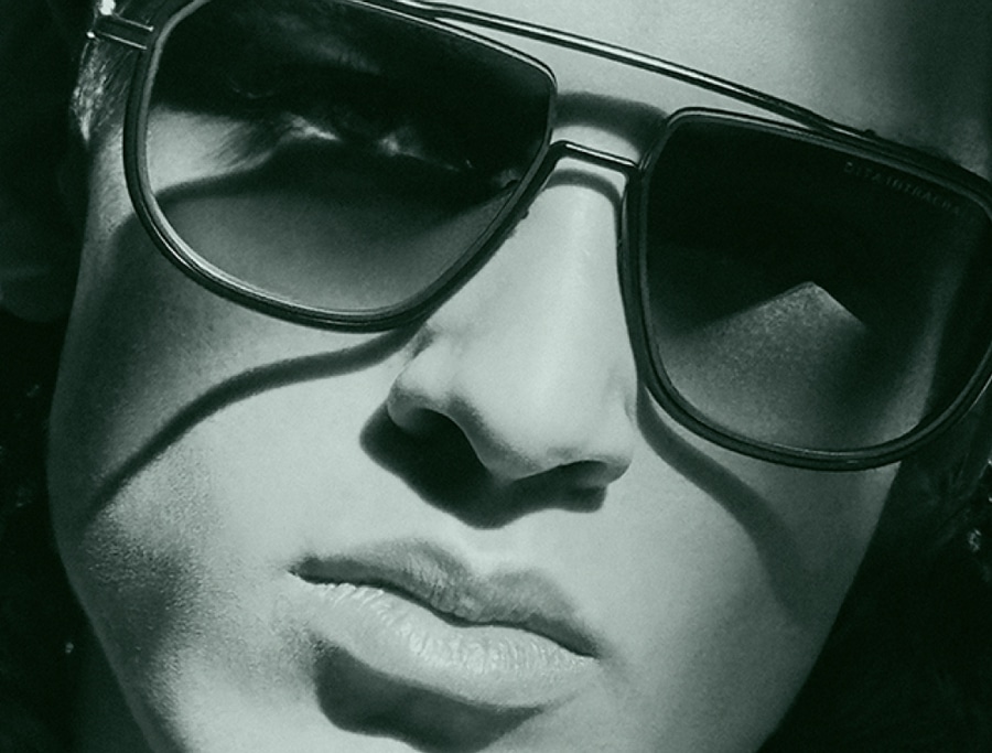 Mann mit Dita Sonnenbrille